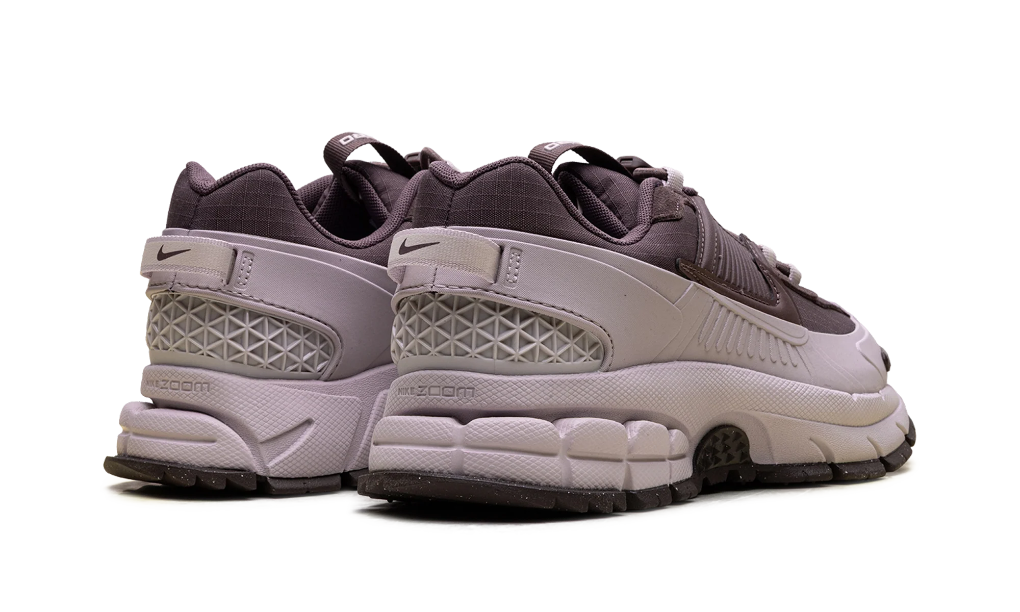 Nike Zoom Vomero 5 Roam WMNS "Particle Rose" HQ2181 501