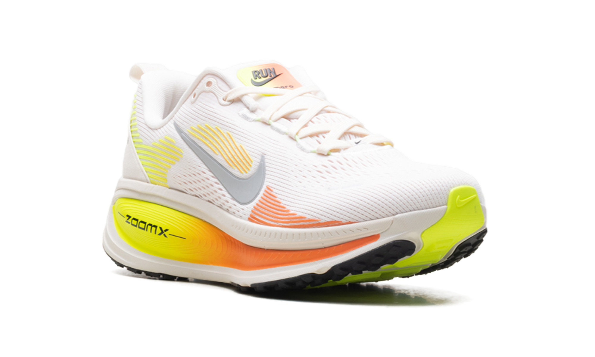Vomero 18 WMNS"Phantom Light Wild Mango Volt" HM6804 002