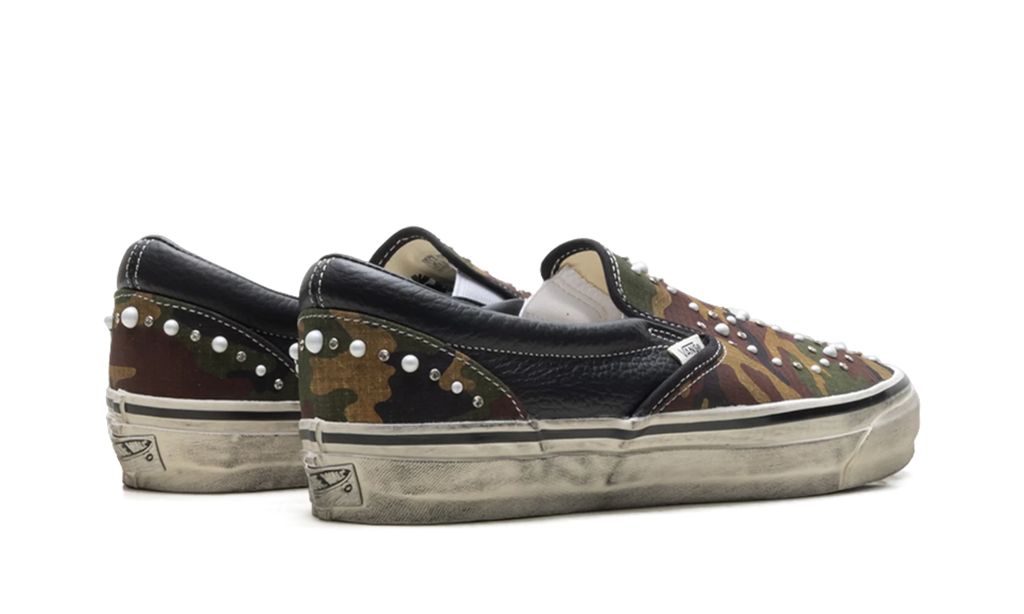 LX Classic Slip-On 98 "Pearlized Pack Camo Black" VN000D9PCAK