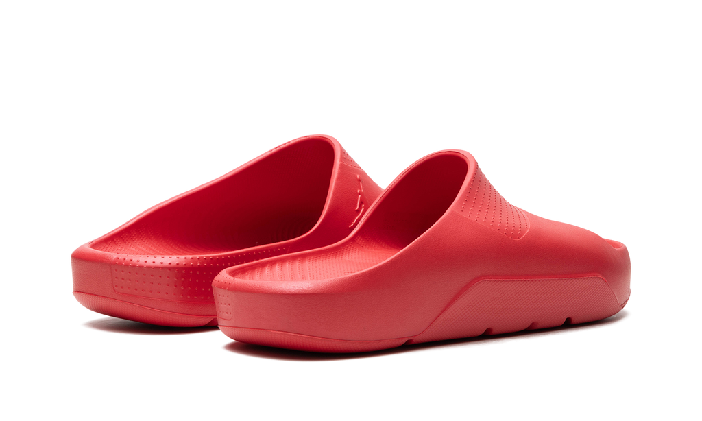 Post Slide "University Red" DX5575 600