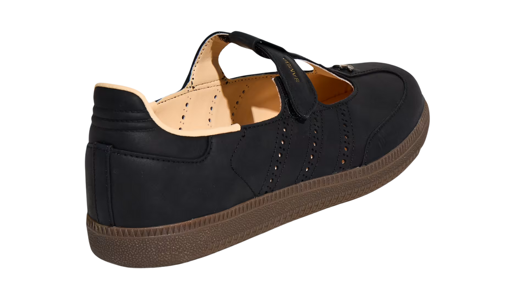 Samba Jane Core Black Gum (Women's)