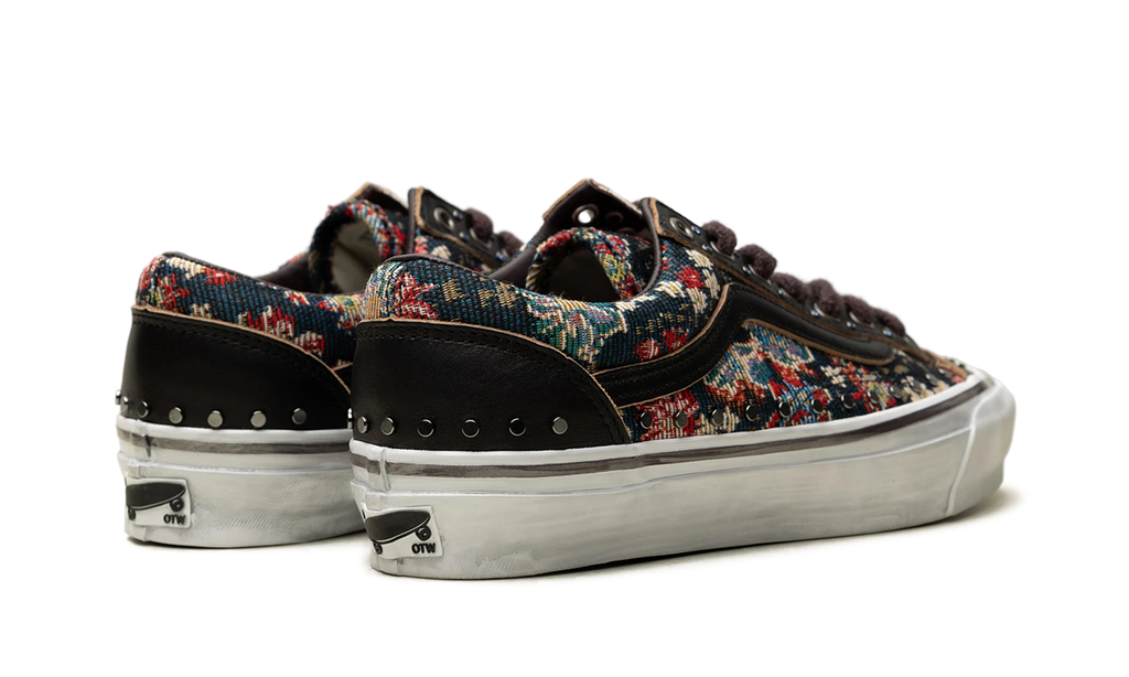 OTW Old Skool 36 Vibram "Floral Rivets Black" VN000D2GBLA