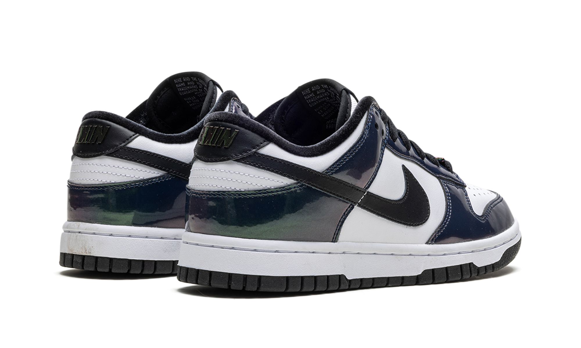 Dunk Low SE WMNS"Just Do It Iridescent" FQ8143 001