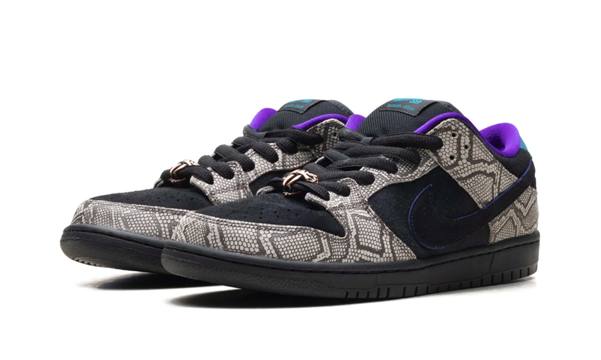 SB Dunk Low "Dashawn Jordan - Copperhead" IB6208 200