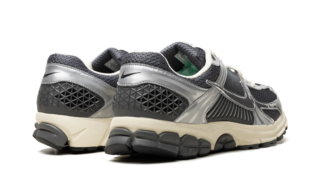 Zoom Vomero 5 "Iron Grey Chrome" IM3486 001