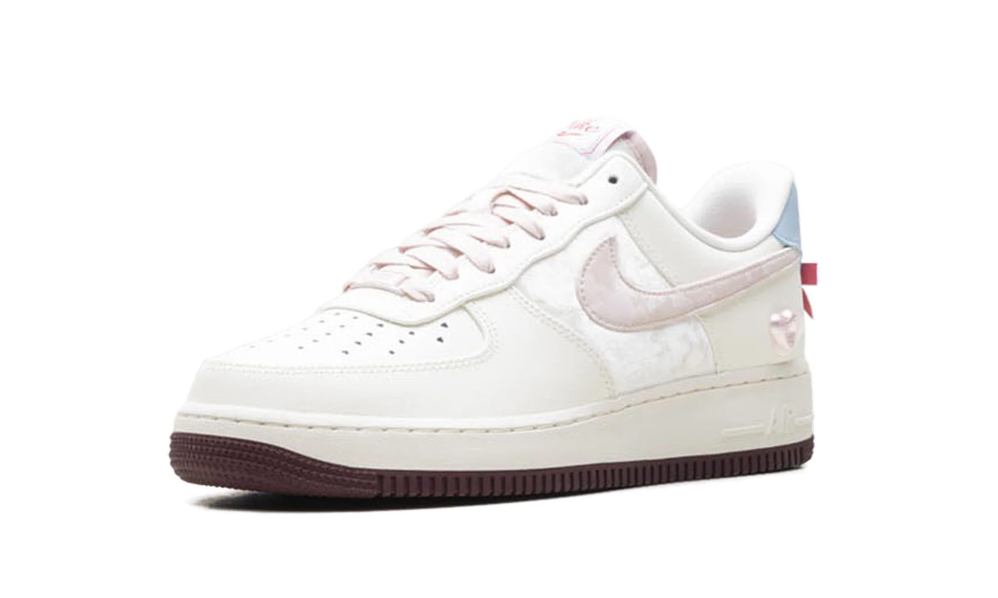 Nike Air Force 1 WMNS "Valentine's Day (2026)" IQ4937 161