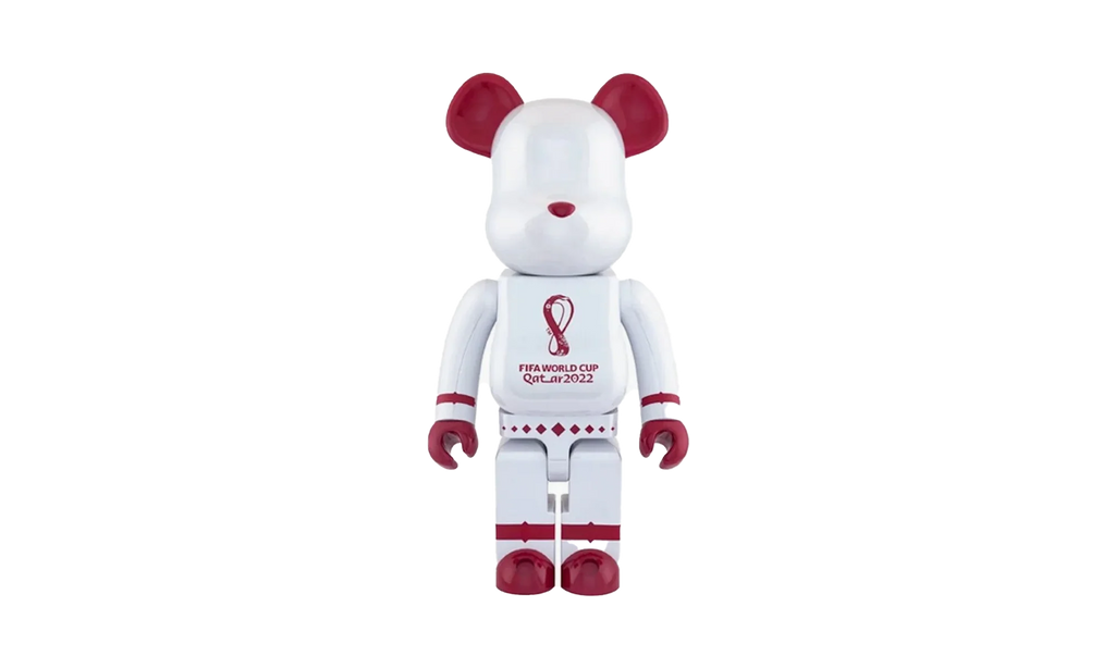 Bearbrick FIFA World Cup Qatar 2022 "White Chrome - 1000%" MEDI3039