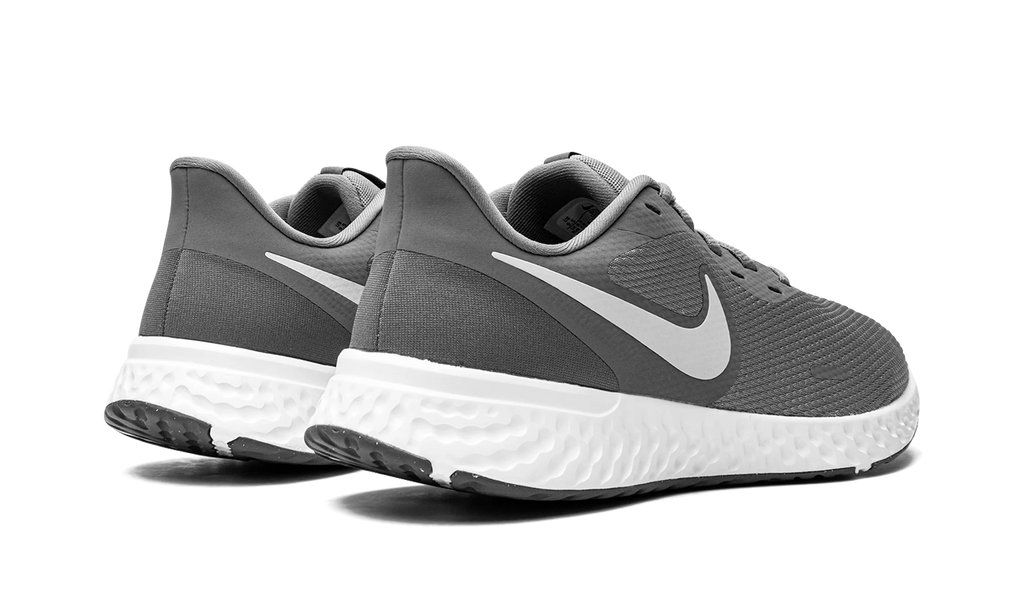 Revolution 5 "Cool Grey" BQ3204 005