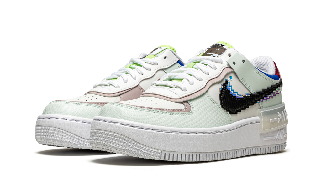 AF1 SHADO SE WMNS"Pixel Swoosh" CV8480 300