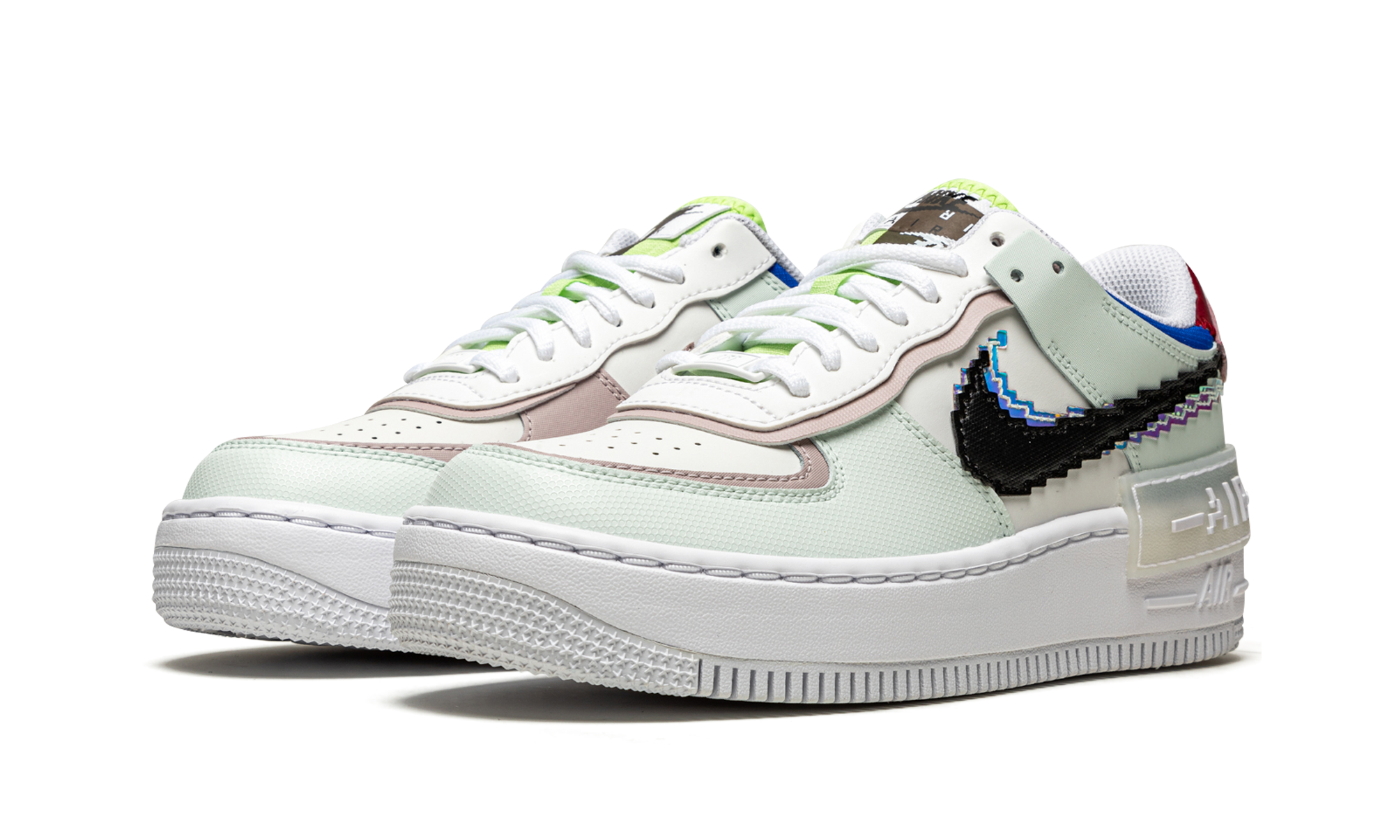 AF1 SHADO SE WMNS"Pixel Swoosh" CV8480 300