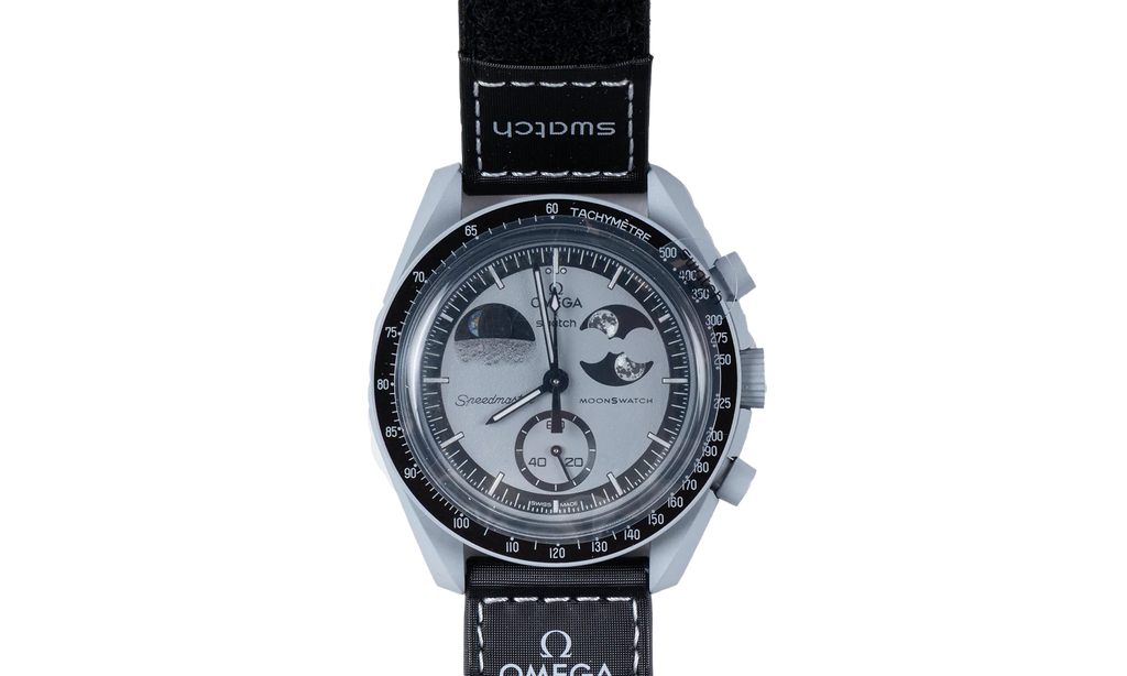 Swatch x Omega Bioceramic Moonswatch "Mission To Earthphase" SO33M700