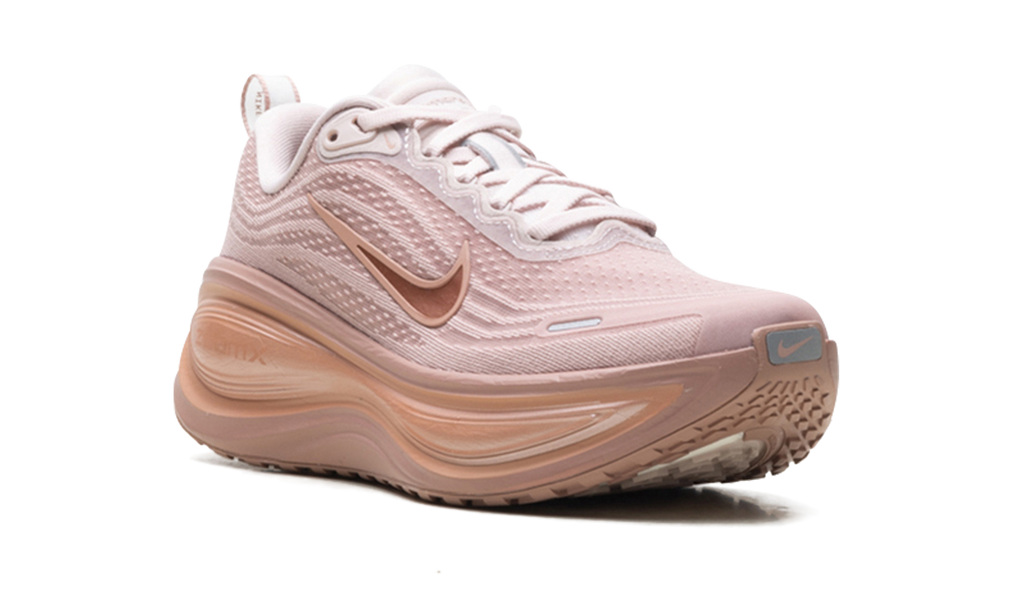 Vomero Plus WMNS"Particle Pink/ Rose Gold" HV8154 601