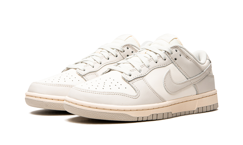 DUNK LO MNS WMNS"Light Bone" DD1503 107