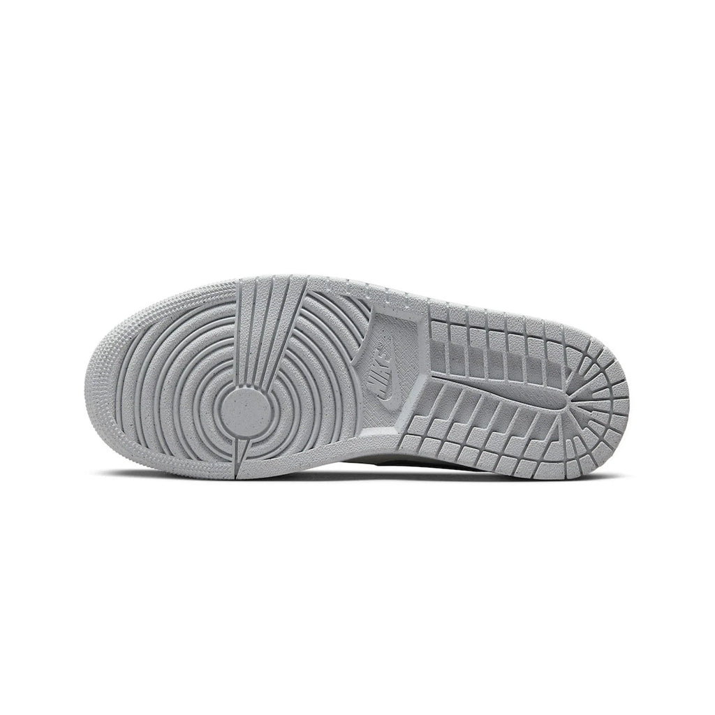1 Low SE 'Light Steel Grey' W (2023)
