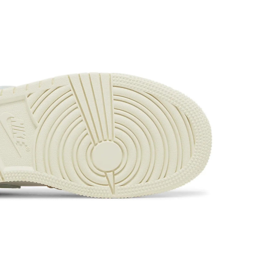 1 Low SE 'Scalloped Edge Guava Ice' GS (2023)