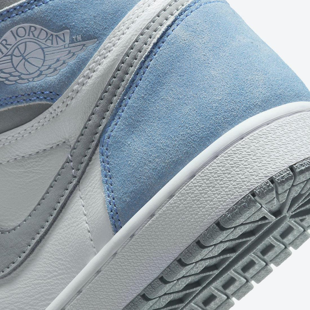 Air Jordan 1 Retro High OG 'Hyper Royal' (2021)