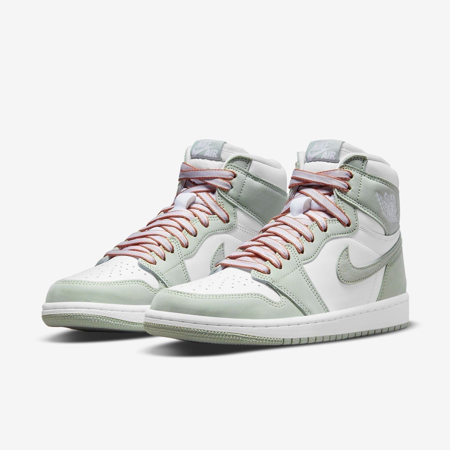Air Jordan 1 Retro High OG 'Seafoam' (2021) (Womens)