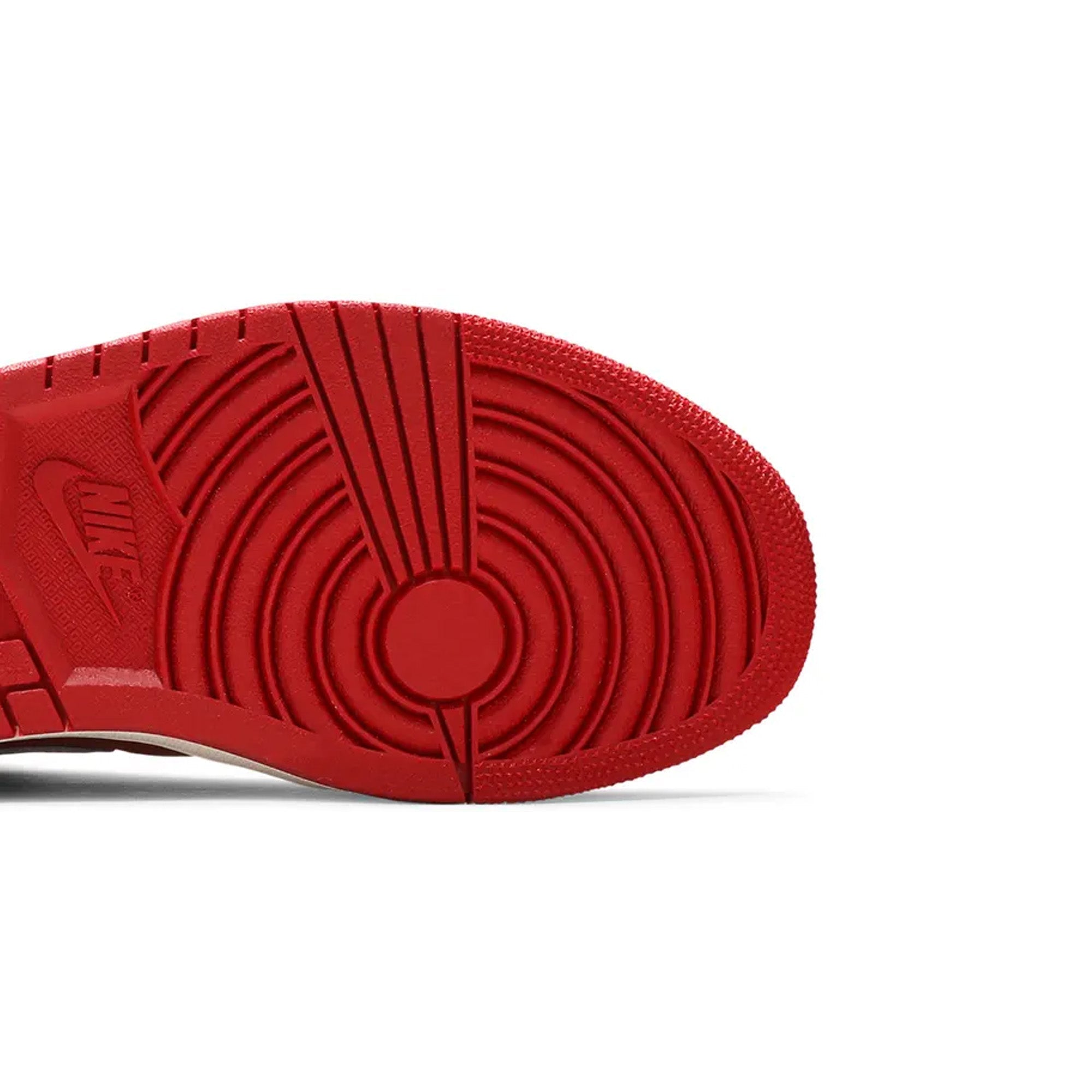 1 Retro 'Gym Red' (2014)