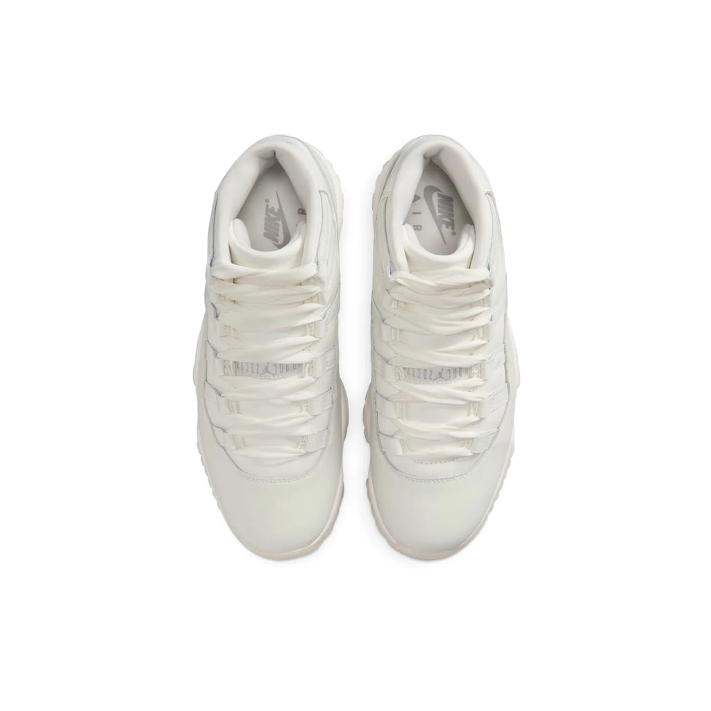 11 Retro 'Pearl' Women's (2025)