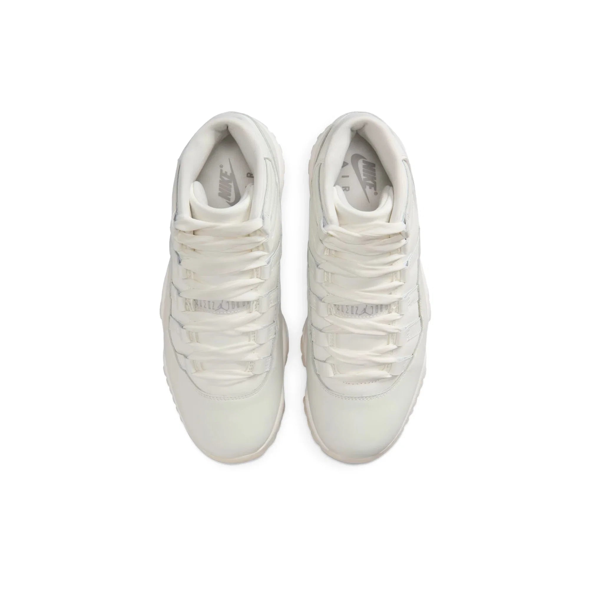 11 Retro 'Pearl' Women's (2025)