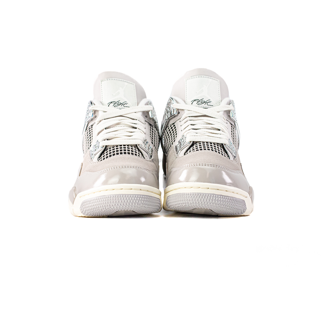 4 Retro 'Frozen Moments' Women's