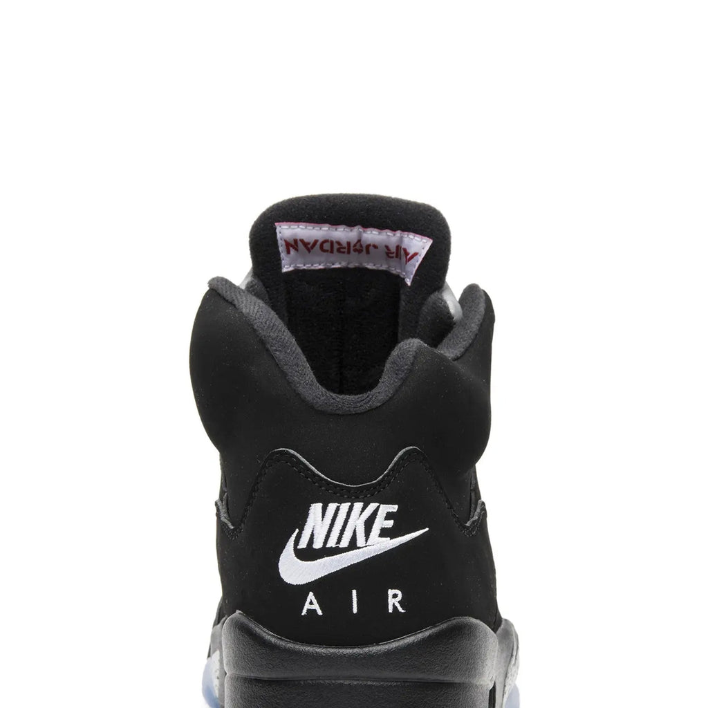5 Retro 'Black Metallic' (2016)