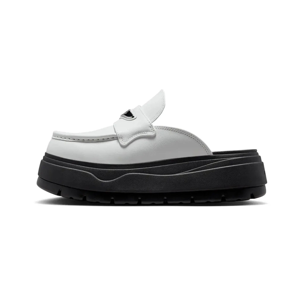 Mule 'Summit White Black' Women's (2026)