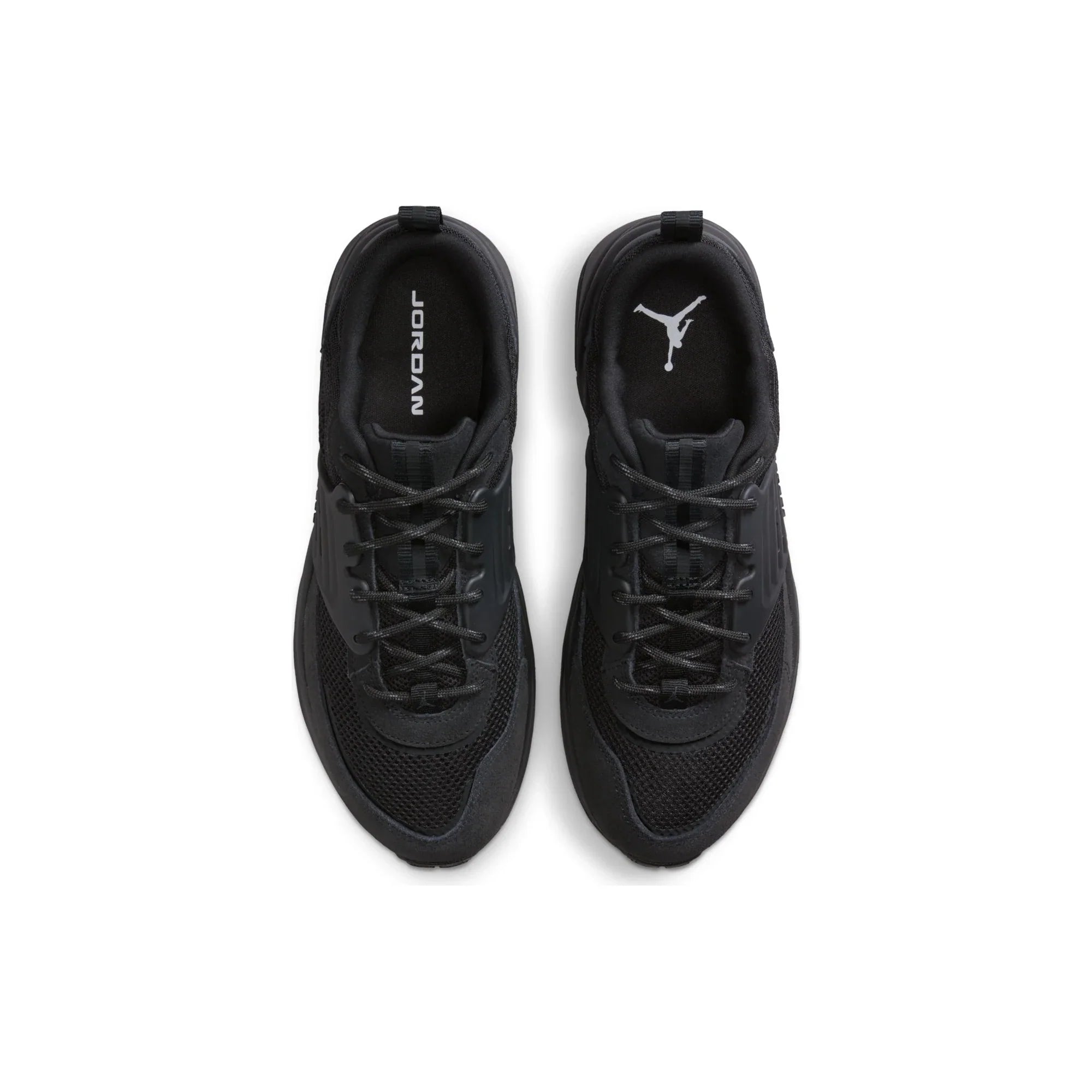 Trunner O/S 'Triple Black' (2025)