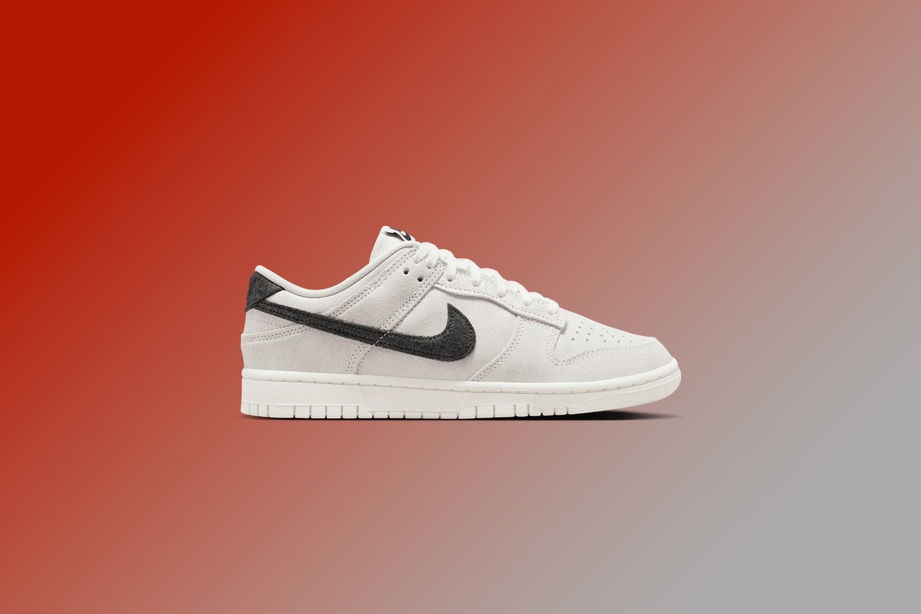 Women's Dunk Low SE - White/Black/Team Red