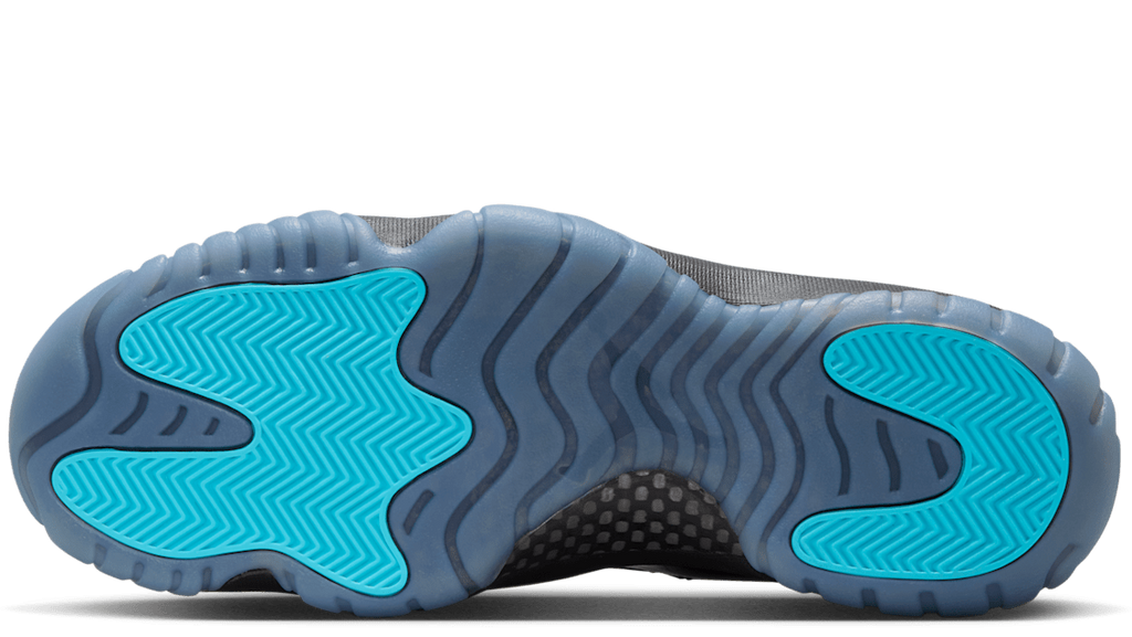 11 Retro Gamma Blue (2025)