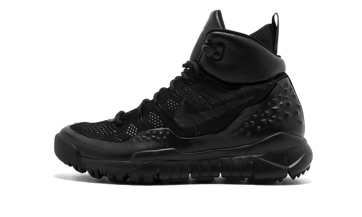 LUPINEK FLYKNIT MNS WMNS 862512 001
