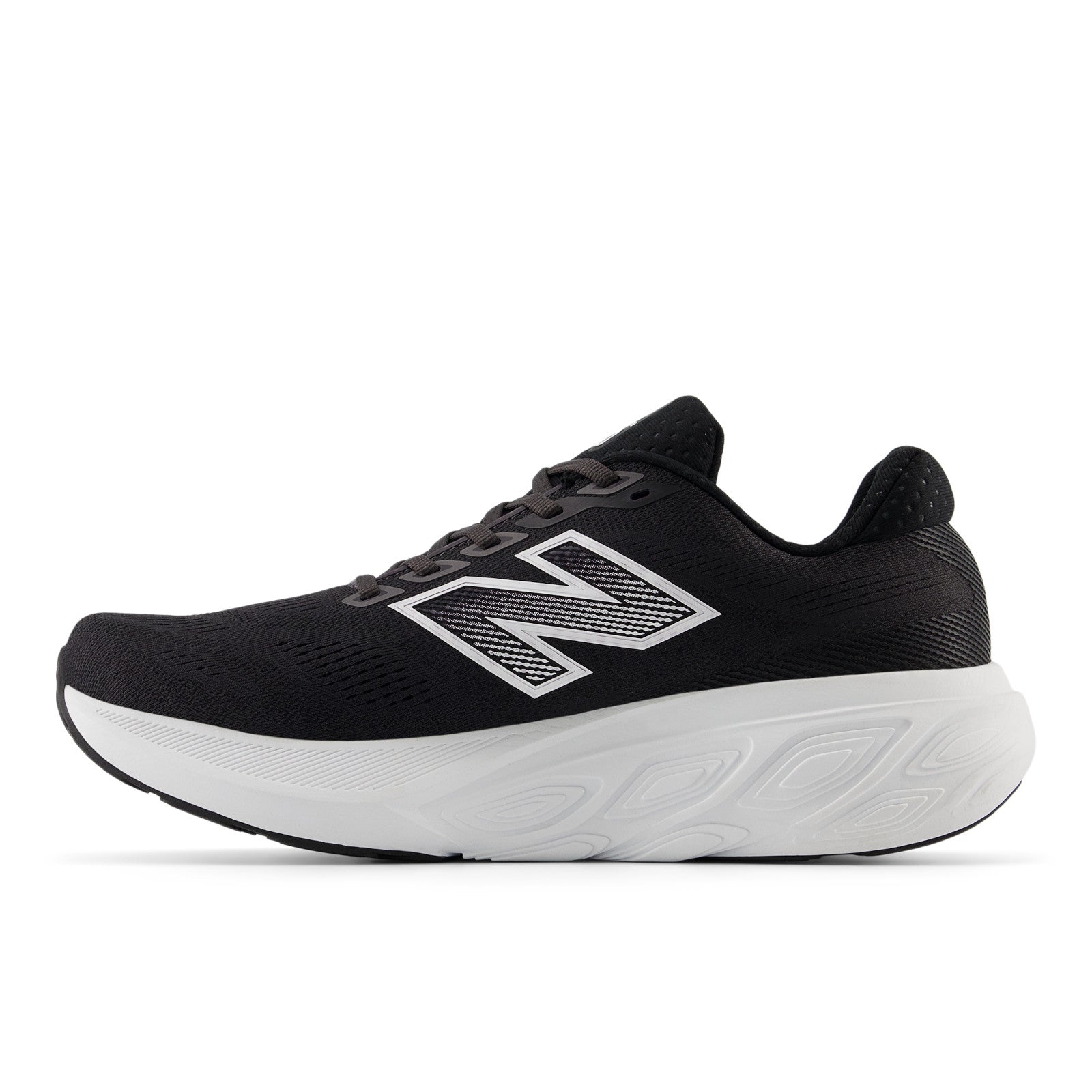 Men's Fresh Foam X 880v15 in Black with NB 103 White and Reflection