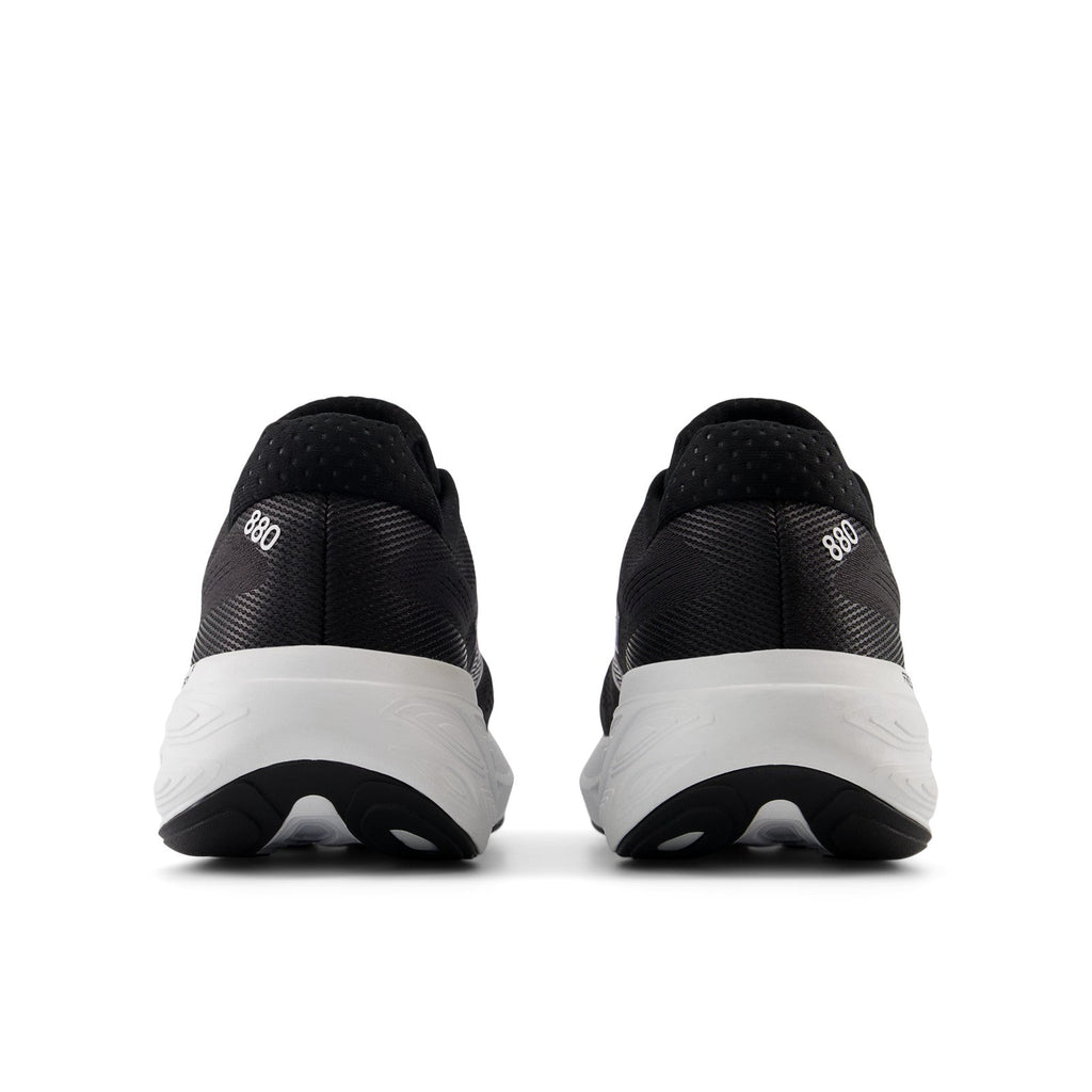 Men's Fresh Foam X 880v15 in Black with NB 103 White and Reflection
