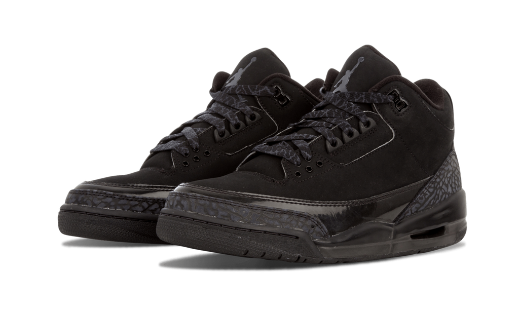 3 Retro "Black Cat" 136064 002