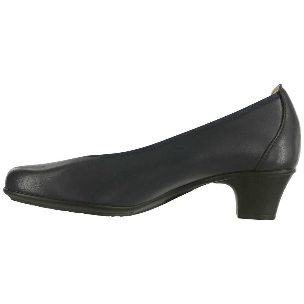 Women's Milano Pump in Navy
