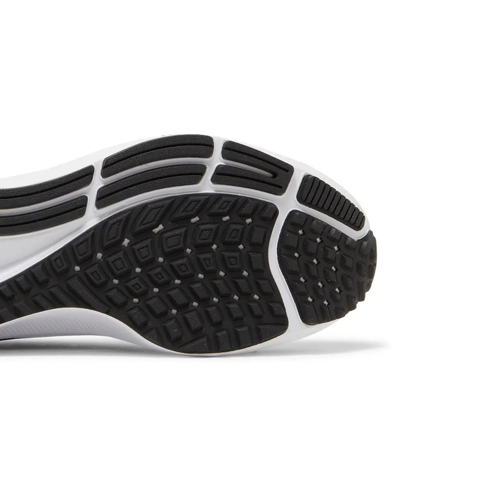 Air Zoom Pegasus 38 'Black White' (2021)