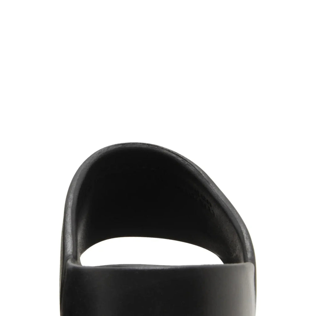 Calm Slide 'Black' (2023)