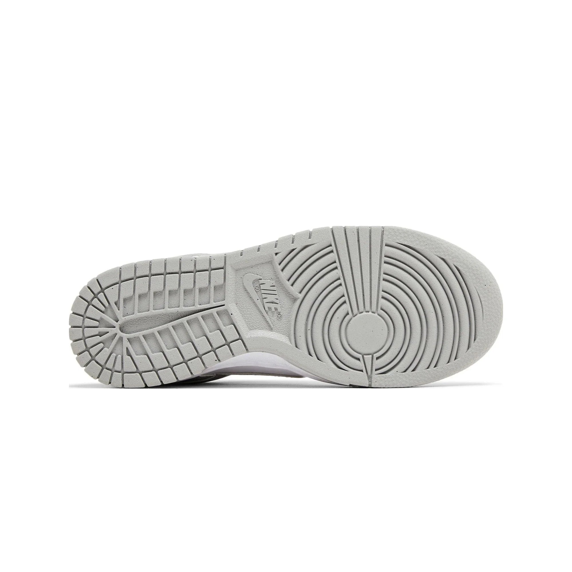 Dunk Low Next Nature 'Light Smoke Grey' Women's (2024)