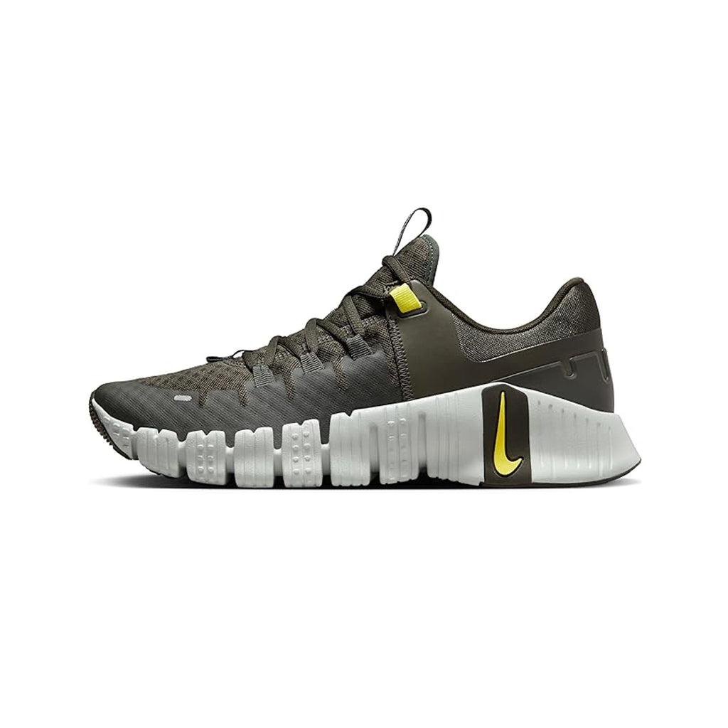 Nike Free Metcon 5 'Sequoia High Voltage' (2023)