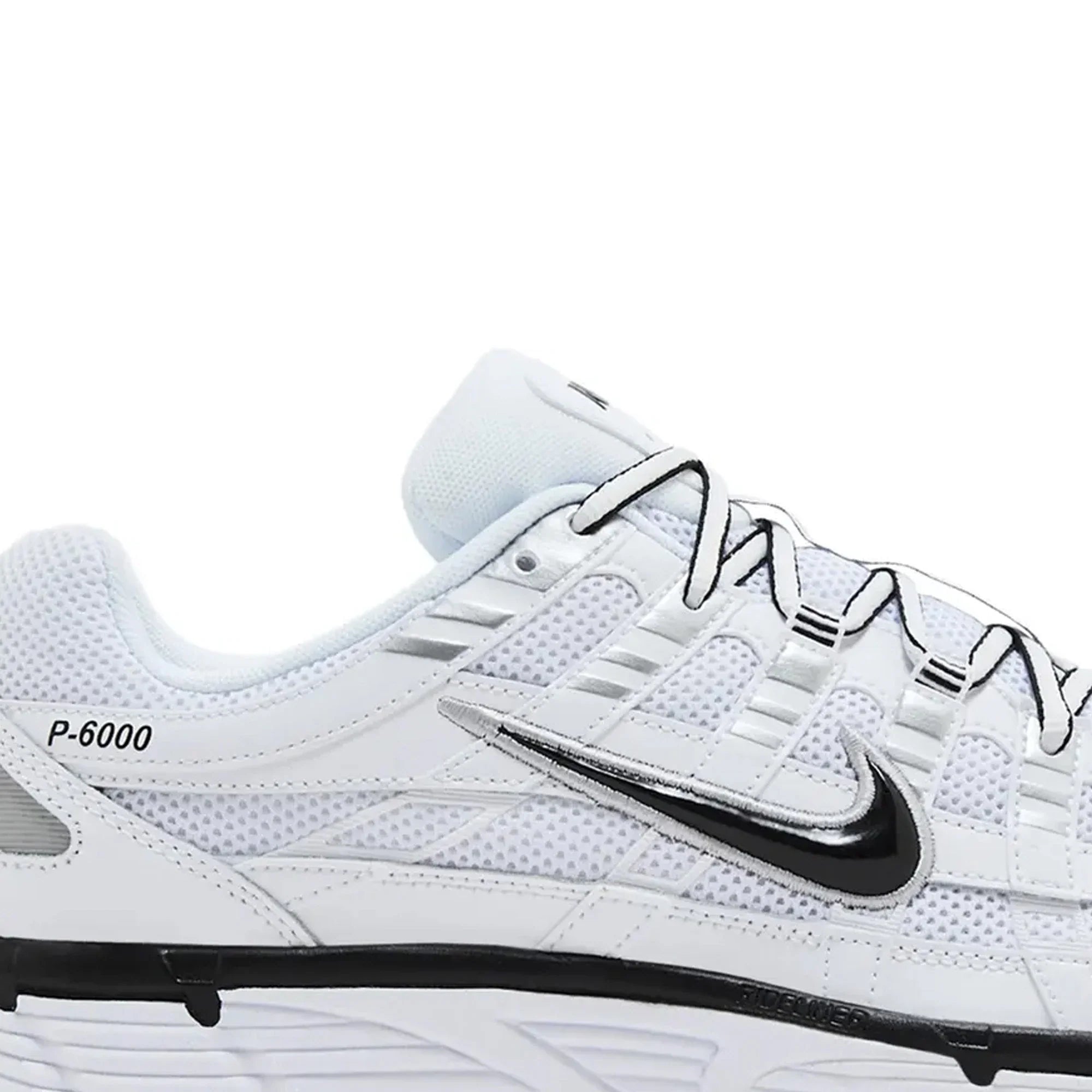 P 6000 'White Metallic Silver Black' (2025)