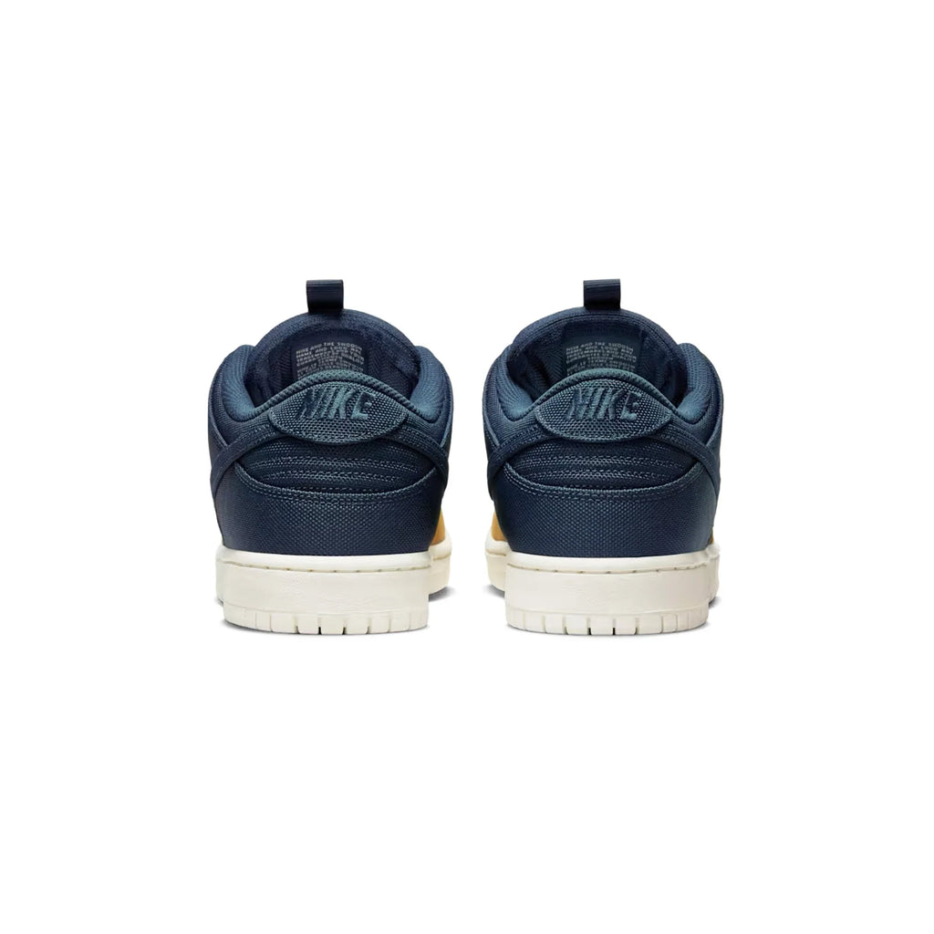 Dunk Low Pro PRM '90s Backpack' (2023)