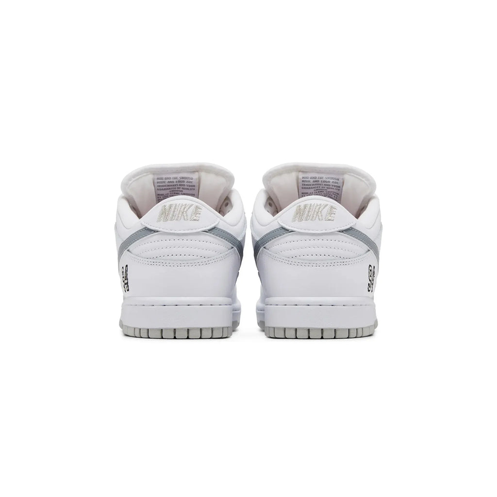 Dunk Low Supreme 94 'White Metallic Silver' (2025)