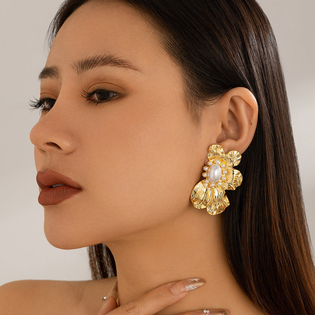 Gilded Ginkgo Pearl Studs