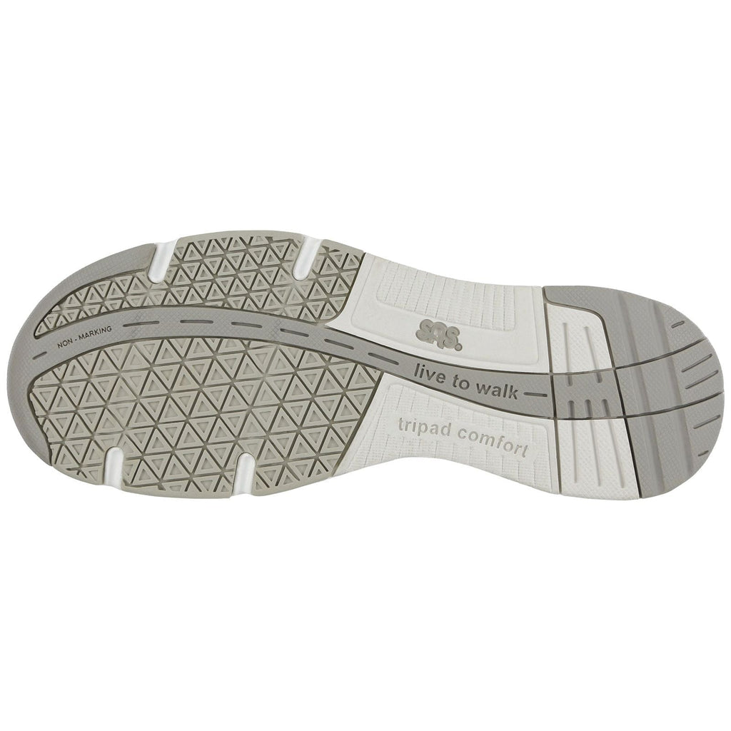 Women's Tour Mesh Lace Up Sneaker in Black / Silver