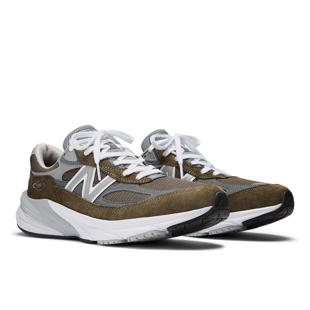 Unisex Made in USA 990v6