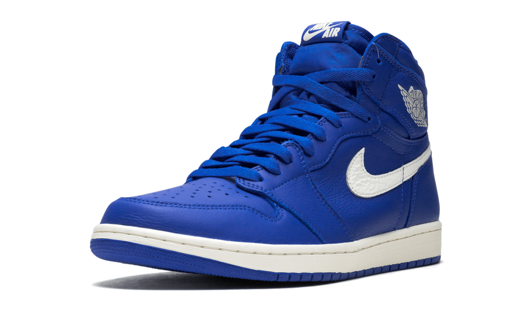 1 Retro High OG "Hyper Royal" 555088 401