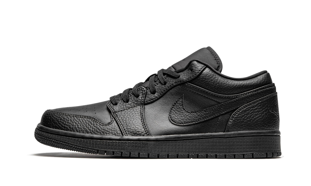 1 Low "Triple Black" 553558 091