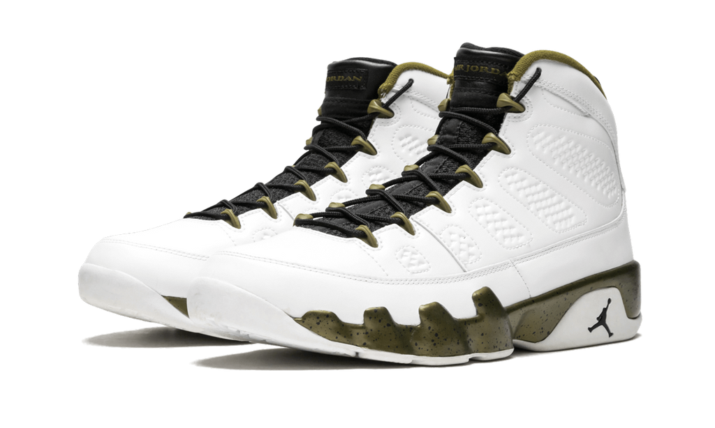 9 Retro "Statue" 302370 109