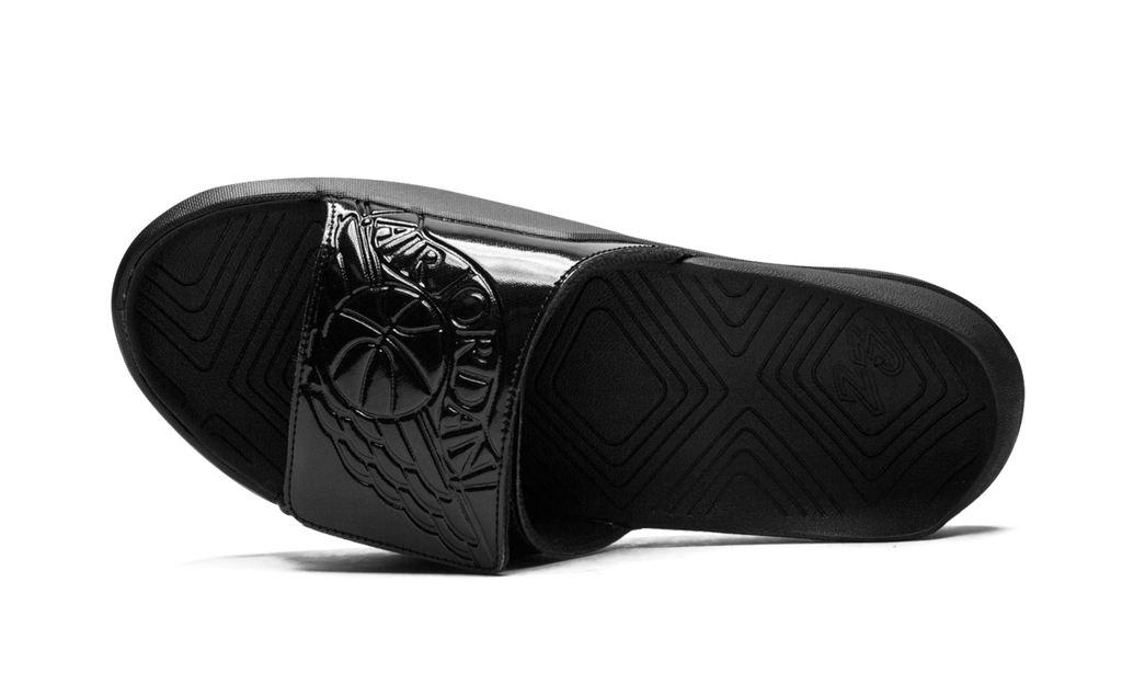 Hydro 7 "Black" AA2517 010