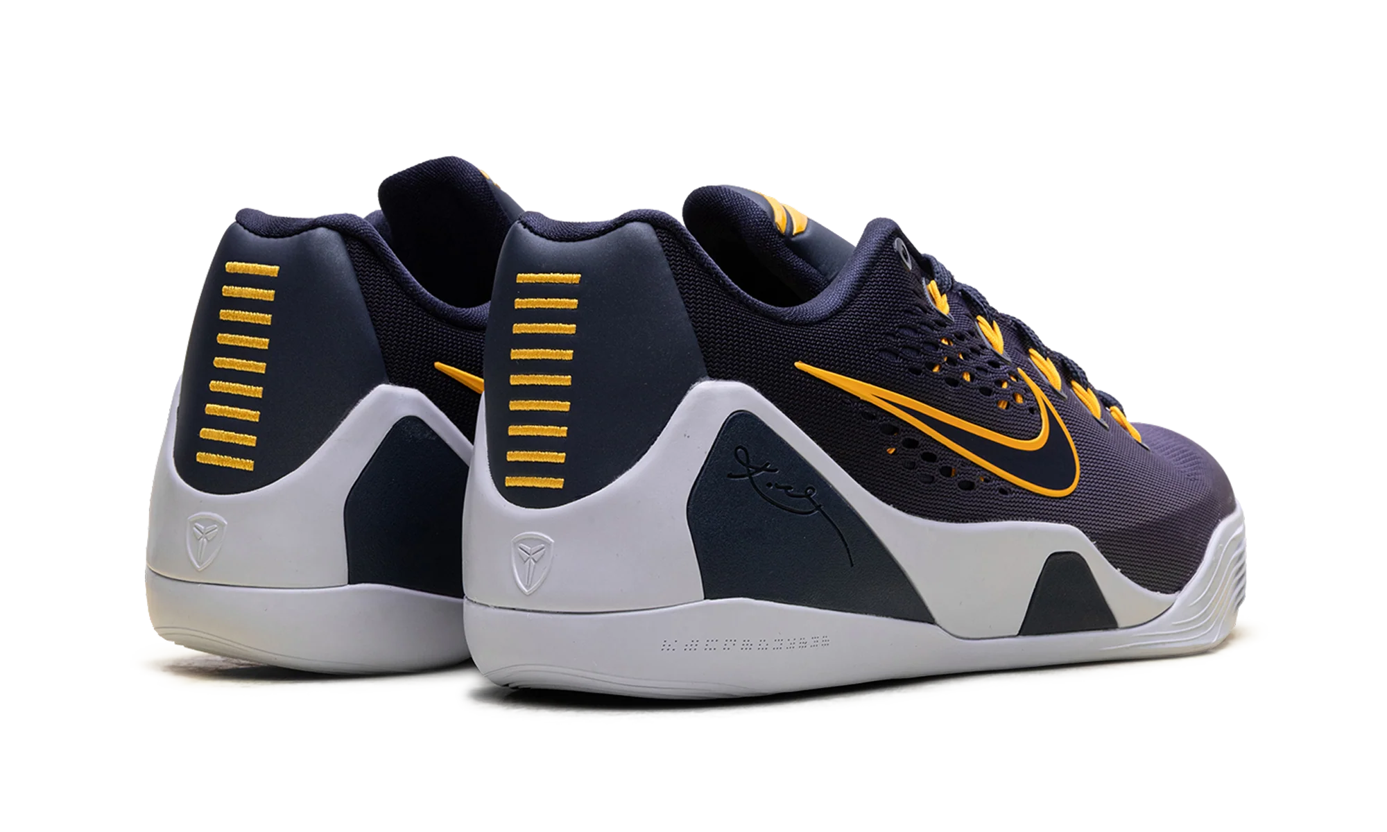 Kobe 9 EM Low Protro "Fade" IH1401 401